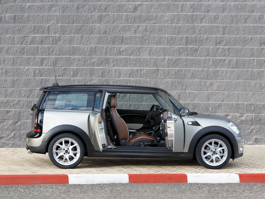  Mini Cooper D Clubman 2007 года  (фото 6 из 24)